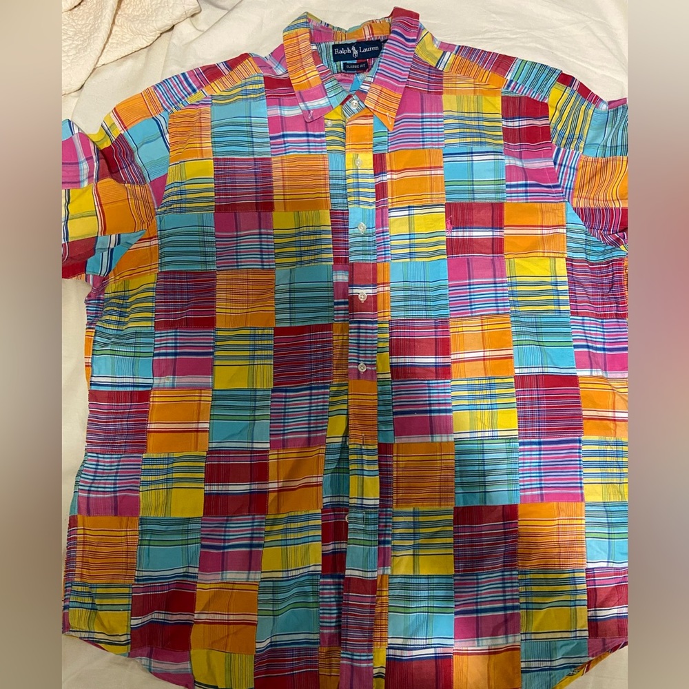 Throw back mint condition Ralph Lauren short sleeve button down!